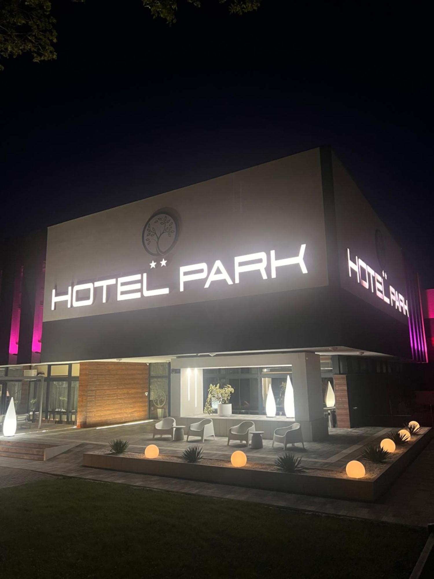 Hotel Park Opoczno Dış mekan fotoğraf